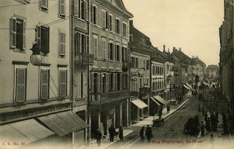 Cette arnaque racontée par le journal Le Jura bernois a eu pour décor le vieux St-Imier. Crédit photo : Mémoires d'Ici, Fonds Oliver Wileczelek