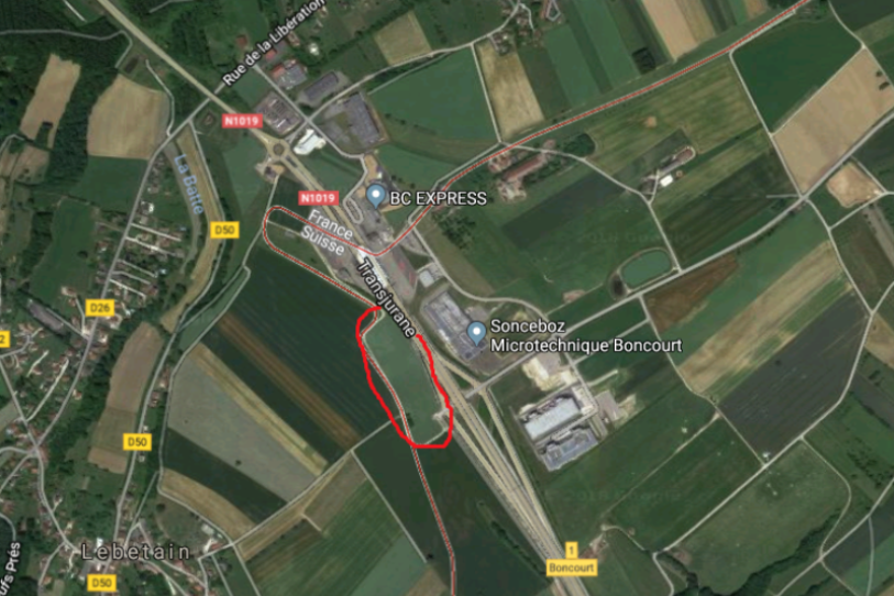 L’aire de ravitaillement de Boncourt serait voisine de la plateforme douanière (photo : Google)