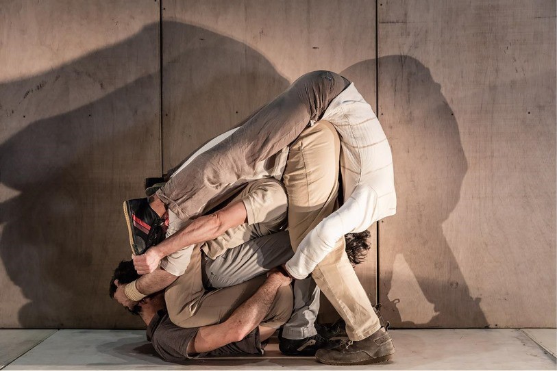 Le spectacle catalan inTarsi par la compagnie Circo eia, dans le cadre de Momix en balade, sera présenté le 10 février à l’Inter à Porrentruy.