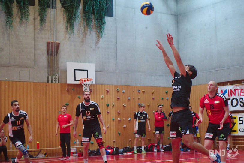 Colombier Volley a subi la loi de Lausanne UC II dimanche après-midi. (photo : archives)