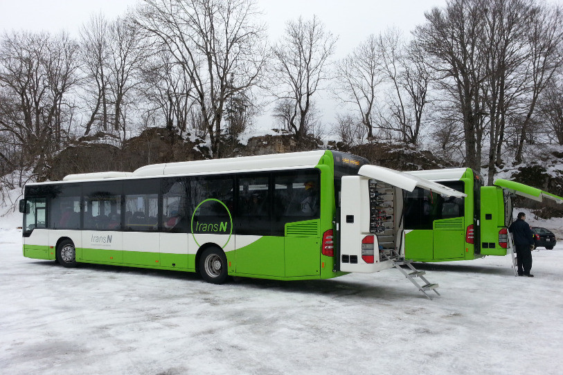 Les TransN apprêtent le SnowBus pour le plus grand bonheur des amateurs de neige du canton. (Crédit: Parcs Doubs & Chasseral)