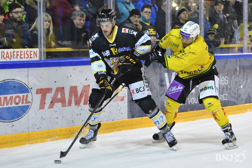 Arnaud Montandon et le HC Ajoie ont su contenir les assauts thurgoviens (photo : Georges Henz).