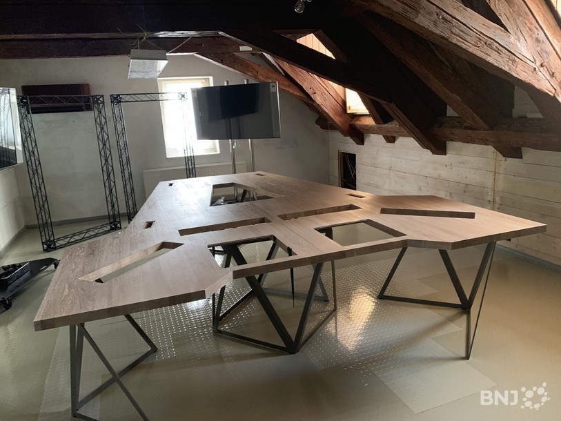 Notre toute nouvelle table