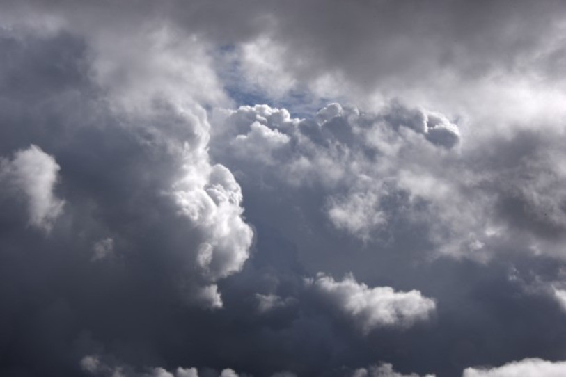 De violents orages pourraient s'abattre sur le canton dimanche après-midi. (Photo : illustration)