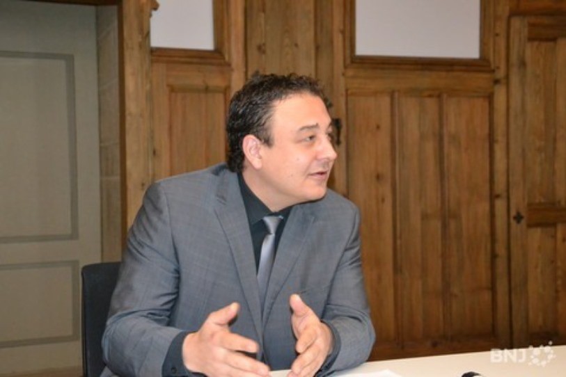 Le conseiller d'Etat neuchâtelois Jean-Nat Karakash veut négocier avec J&J.