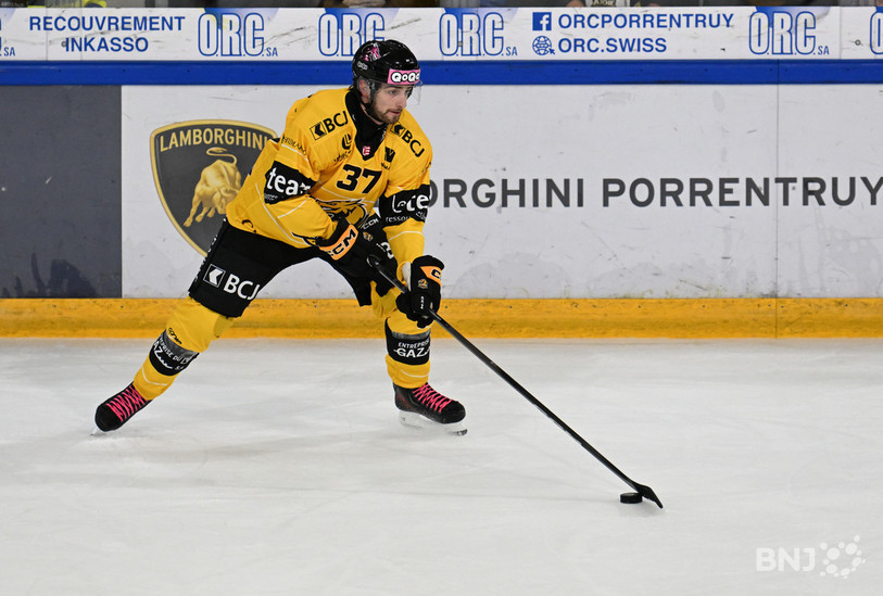 Arno Nussbaumer a offert la victoire au HC Ajoie dans ce match amical. (Photo : archives Georges Henz)