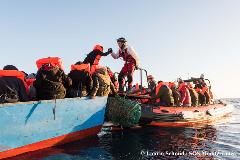 SOS Méditerranée est une association active dans le sauvetage de personnes en détresse en mer.