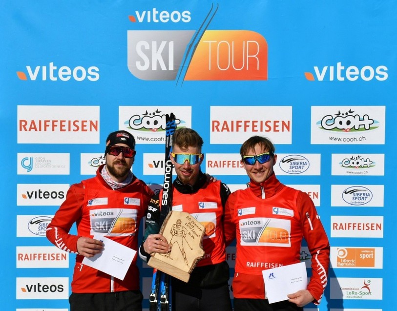 Emilien Louvrier l'a emporté devant Reto Hammer et Evgeny Bogdanov. (photo: Matthias Vauthier / Giron Jurassien)
