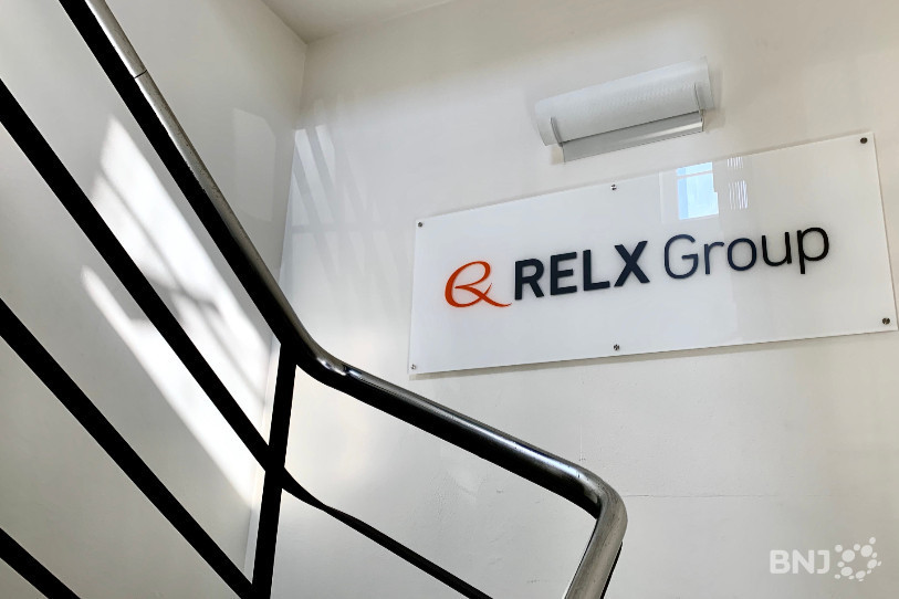 La multinationale prévoit d'ici deux ans de rapatrier ses activités à Londres.