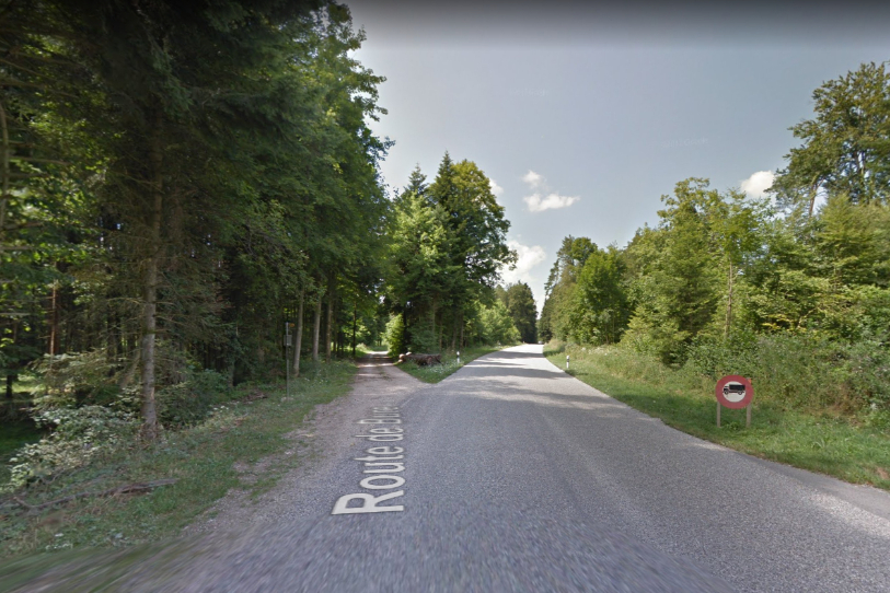 La route reliant Porrentruy à Bure passe au dessus de l'hôpital bruntrutain. (Photo : Google Map)