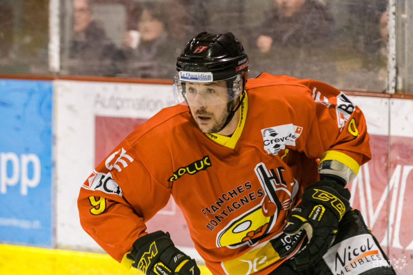 Le capitaine Michaël Röthenmund vit ses derniers matches comme joueur du HC Franches-Montagnes.
