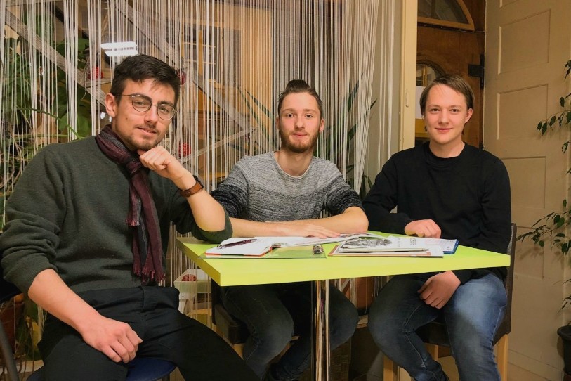 Trois personnes seront à la tête de cette nouvelle section. 