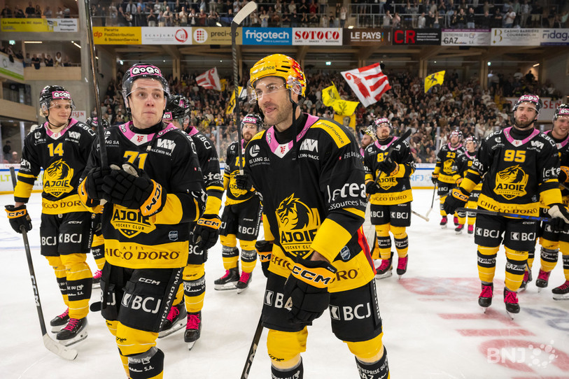 Killian Mottet (n°71) veut jouer un mauvais tour à son ancien club et refaire vibrer la Raiffeisen Arena ce vendredi. (Photo : Keystone/Georgios Kefalas)