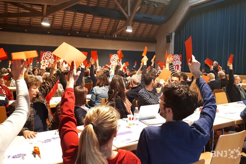Seul un vote symbolique a été effectué pour désigner les candidats.