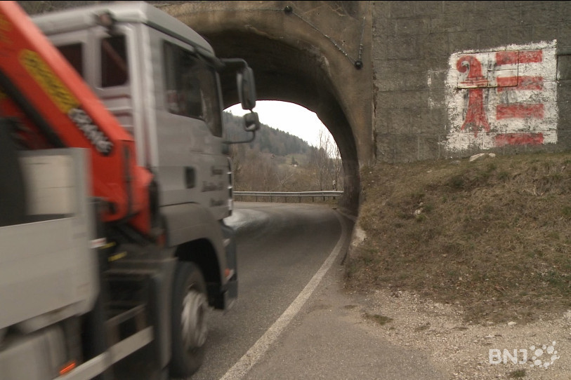 Le tunnel de la roche est régulièrement cité comme point problématique sur la H18.