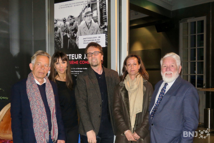 De gauche à droite : Jean-François Berger (Scénariste) Mathilda May (Narratrice) Romain Guélat (Réalisateur) Christine Cipolla (Cheffe de délégation au CICR en RDCongo) Benoît Junod (fils du Docteur Marcel Junod)