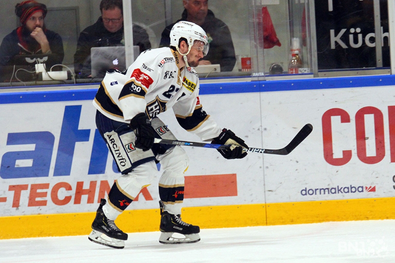 Daniel Carbis est venu parachever le magnifique premier tiers-temps du HC La Chaux-de-Fonds en inscrivant le 4-0. (photo : archives)