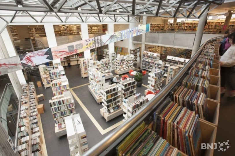 La Bibliothèque de la Ville de Bienne a confirmé son Label du bilinguisme