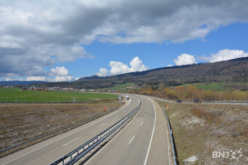 Un député demande au Gouvernement jurassien ce qu'il pense de l'idée d'une aire de ravitaillement sur l'A16. (Photo : archives). 