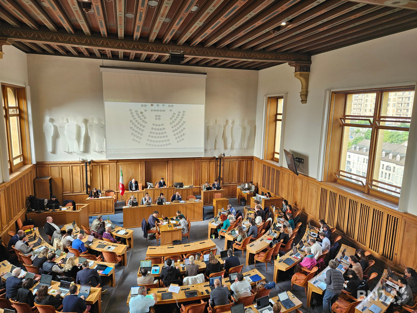 Le Grand Conseil neuchâtelois a accepté mardi en
2e lecture, d'ajouter une disposition en ce sens dans la
Constitution cantonale. (Photo : archives)