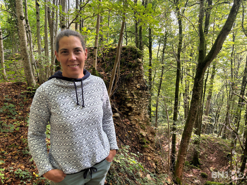 Karine Cavallaro nous a emmenés vers les ruines du château de Montvoie.