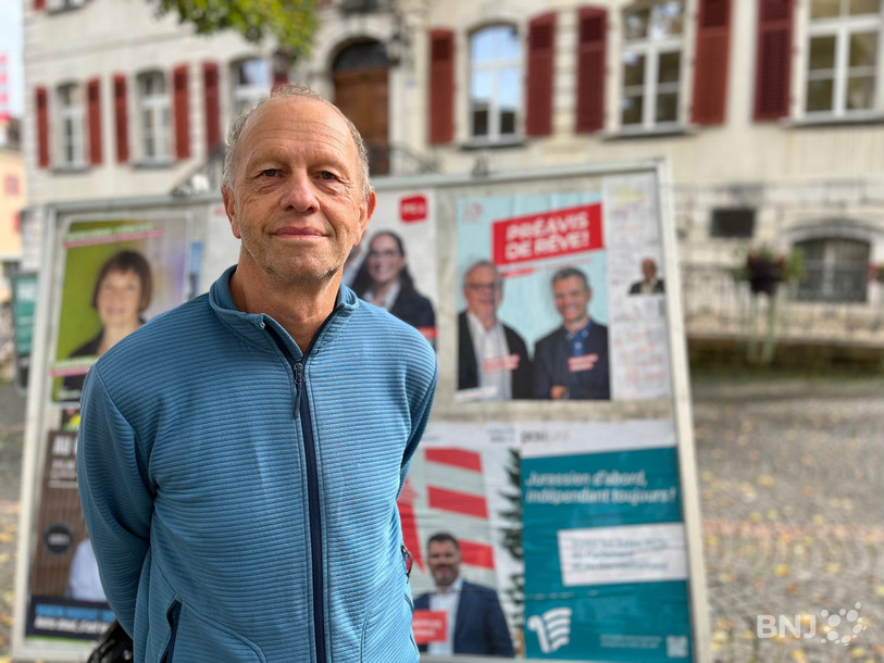 Le CS-POP concentre son affichage sur les zones officielles, comme ici à Delémont où se trouve Jean Parrat.