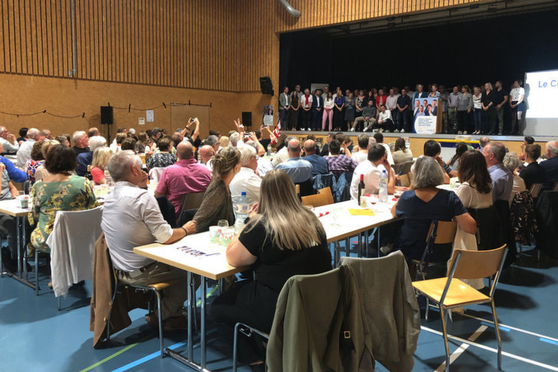 Le Centre s'est réuni lors d'un meeting à Glovelier.