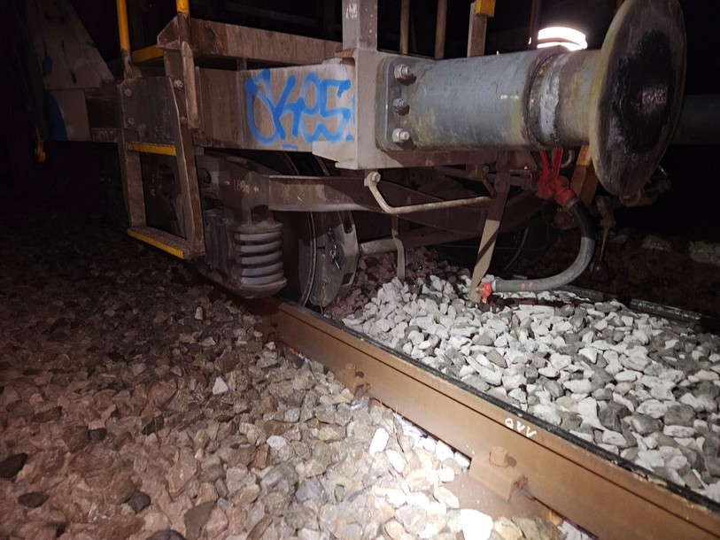 Un wagon d'entretien a déraillé durant les travaux. (Photo: CFF)