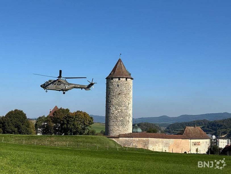 Un homme fiché au grand banditisme marseillais, est arrivé au Tribunal pénal de Porrentruy en hélicoptère, par mesure de sécurité.