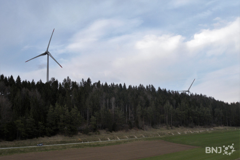 Sept éoliennes pourraient voir le jour au Crêt Meuron. Photo d'illustration.