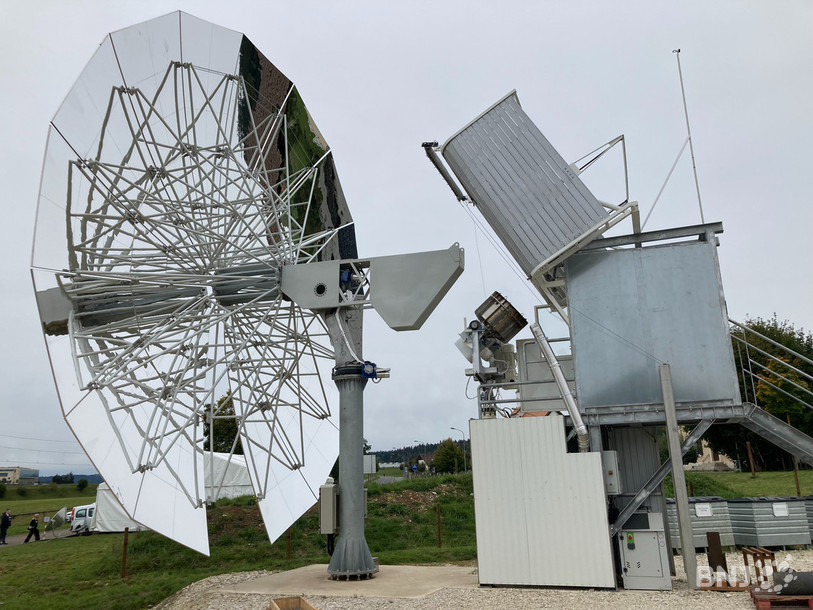 Panatere teste deux prototypes de fours solaires à La Chaux-de-Fonds. Ici, le plus grand des deux. 
