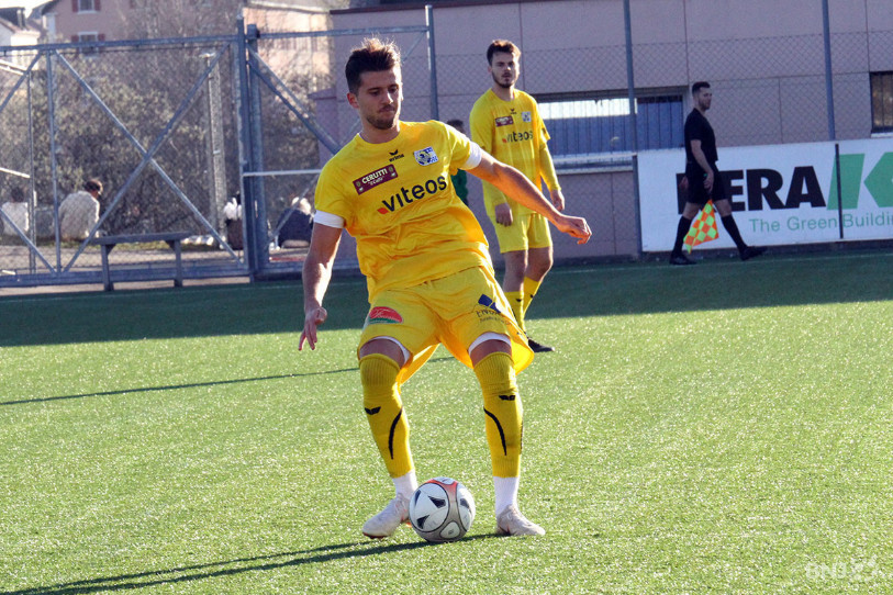 La culbute en 1re ligue n'est plus qu'une question de temps pour le FC La Chaux-de-Fonds. (photo : archives)