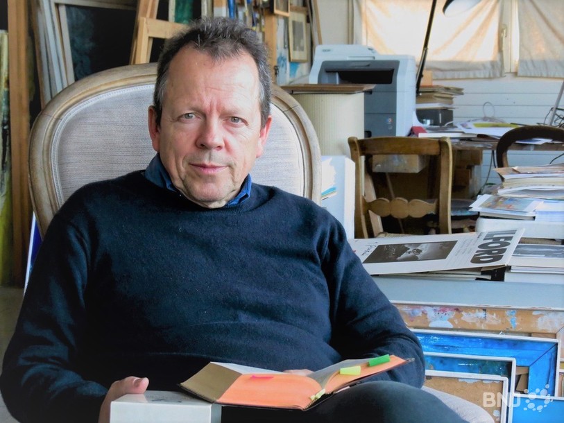 Bernard Comment dans l'atelier de son père