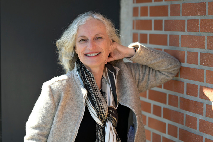 Monique Gosselin, commissaire de l’exposition « Des savoir-faire horlogers aux technologies du futur de 1949 à 2025 ». (Photo : Monique Gosselin)