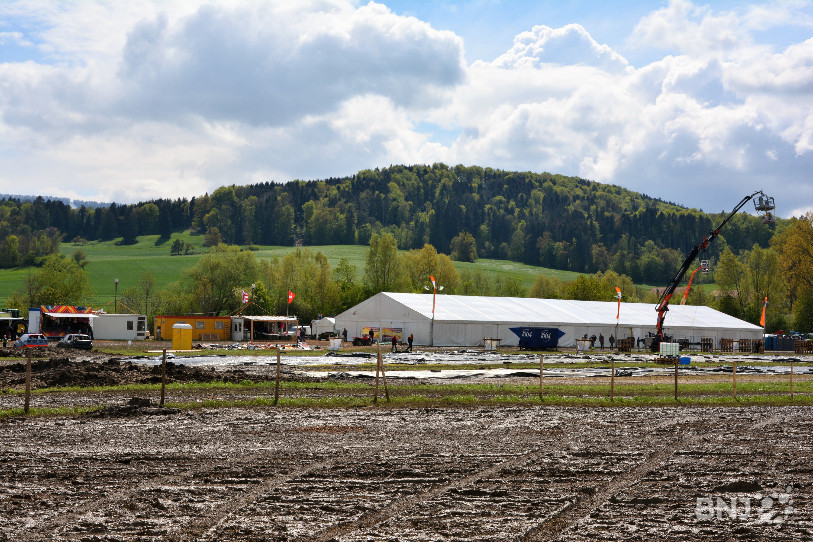 Le terrain du Tracteur Pulling de Develier s'est transformé en bourbier à cause des intempéries du week-end.