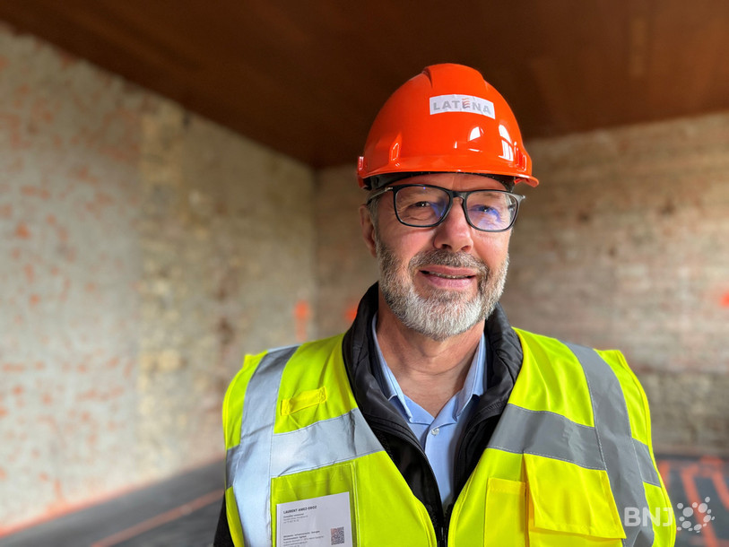 Transformer le collège de la Rive-de-l'Herbe à St-Blaise en centre médical, c'était un défi que s'était lancé Laurent Amez-Droz en prenant ses fonctions de conseiller communal de Laténa, en janvier 2025. 