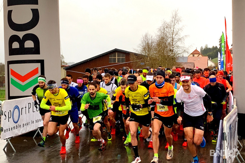 Les coureurs ont dû braver les éléments pour compléter les 9,5 km de la 3e étape aux Ponts-de-Martel.