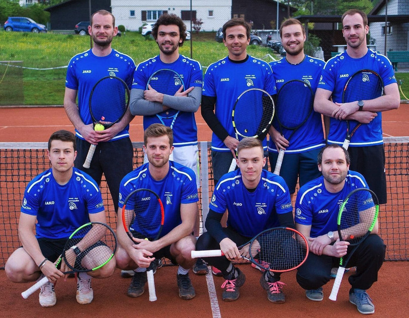 Les joueurs du TCCLC n'ont pas été à la fête pour leur entrée en lice en Ligue C. (Photo: Facebook/ TCC - Tennis Club Courrendlin)