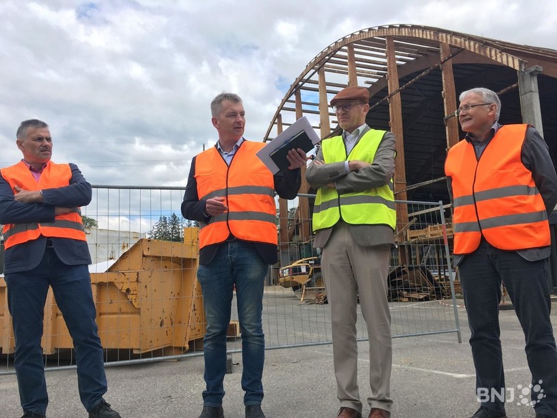 Gérard Meyer (président du comité de pilotage), Stéphane Babey (président du SIDP), Gabriel Voirol (maire de Porrentruy) et Claude Hêche (président du comité de soutien).