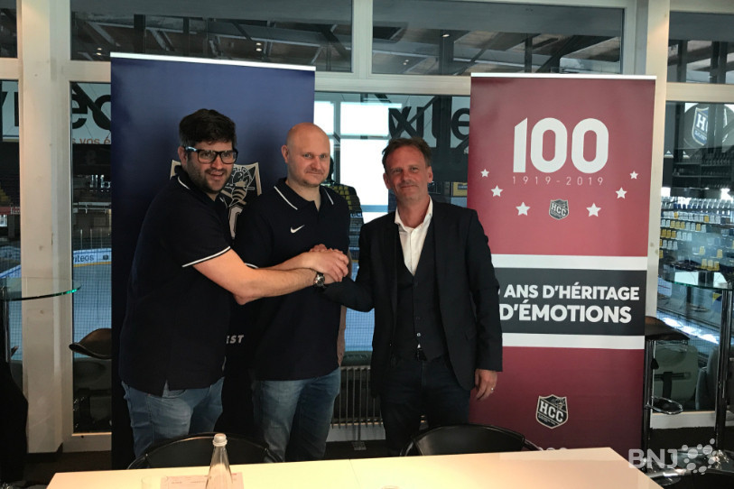Mikael Kvarnström (au centre), avec Loïc Burkhalter, directeur technique (à gauche) et Alain Dubois, président. 