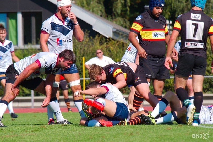 Les joueurs de l'entente Neuchâtel/Yverdon militeront toujours en Ligue A la saison prochaine. (photo: Pierre Boldt)