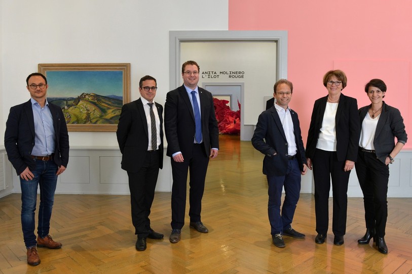 Le Conseil communal de La Chaux-de-Fonds, ici dans sa configuration actuelle, pourrait à nouveau être élu par le législatif à l'avenir. (Photo: Ville de La Chaux-de-Fonds)