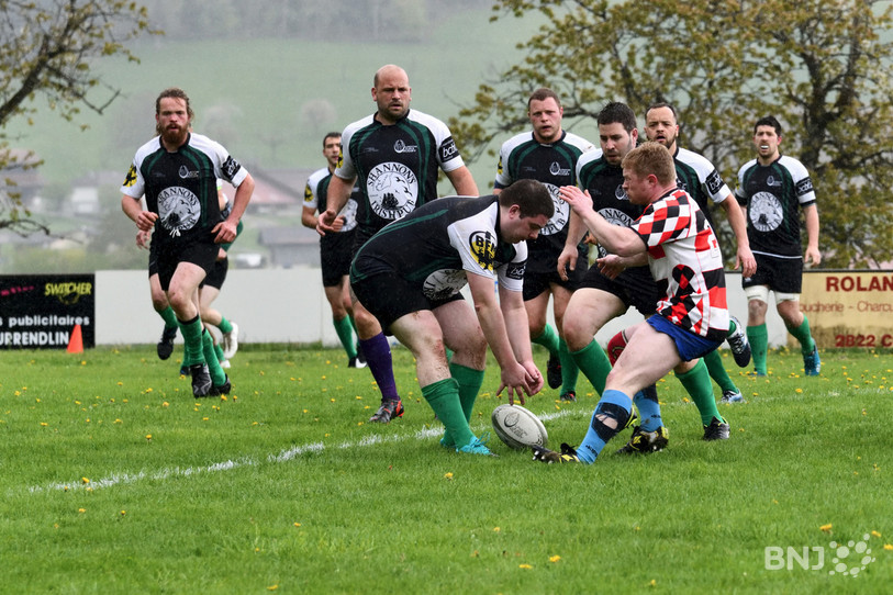 Avec trois victoires en six matches, le bilan de l'Union Jura Rugby n'est pas suffisant pour fêter une promotion (photo : Georges Henz).