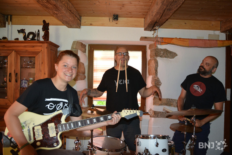 Christophe Meyer (au centre) en pleine répétition avec Tiffany Meyer (à gauche) et Sébastien Bandelier (à droite).
