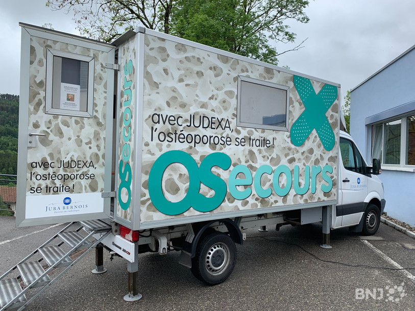 Le camion Judexa permet depuis plus de trente ans de dépister les fragilités osseuses dans l'Arc jurassien.
