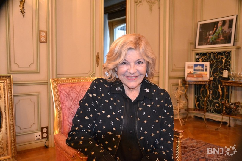 Nicoletta dans le salon de la maison de son ami Pascal Bourquard à Bassecourt.