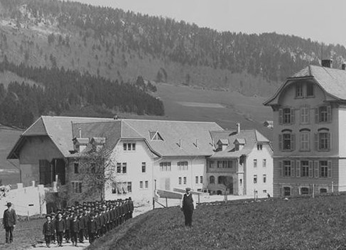 La maison d'éducation pour garçons de Sonvilier 1913-1914 (Photo: Archives de l'Etat de Berne)
