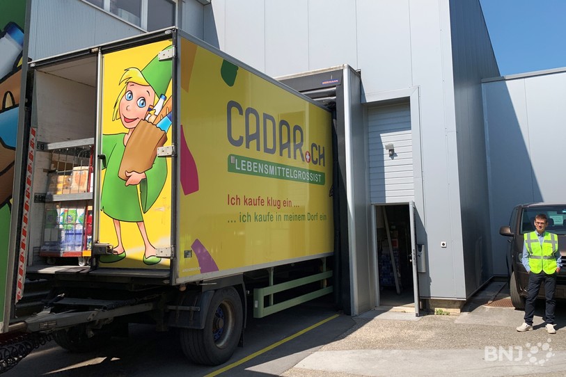 Un camion de Cadar sur le départ.