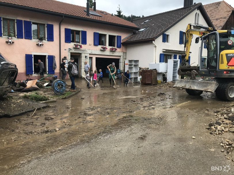 Les travaux qui ont démarré à Val-de-Ruz dureront plusieurs jours.