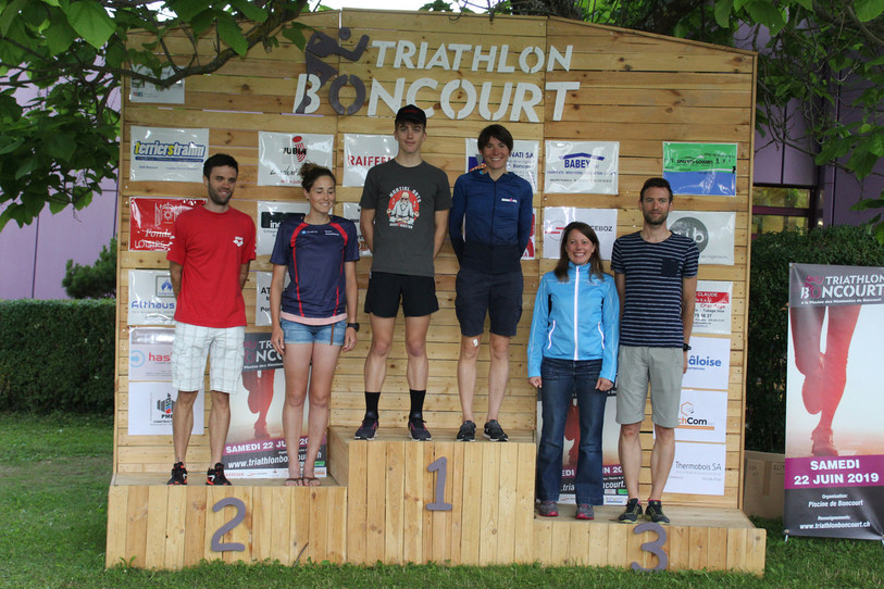 Le podium scratch du triathlon de Boncourt.
